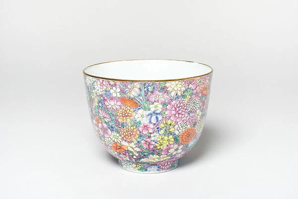 Mille-Fleurs Flower Bowl, Qing dynasty (1644-1911), Jiaqing reign mark and period
