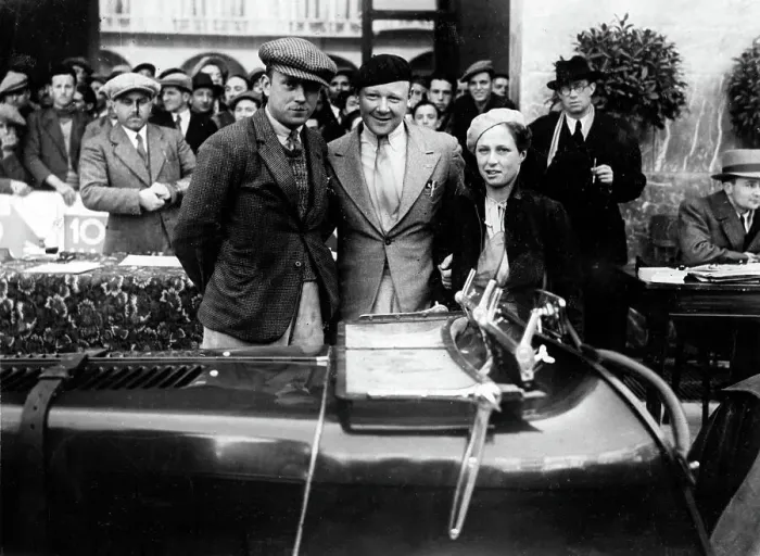 Framed Print : Mille Miglia 1934, MG Magnette. Eddie Hall in centre Framed Print : Mille Miglia 1934, MG Magnette. Eddie Hall in centre