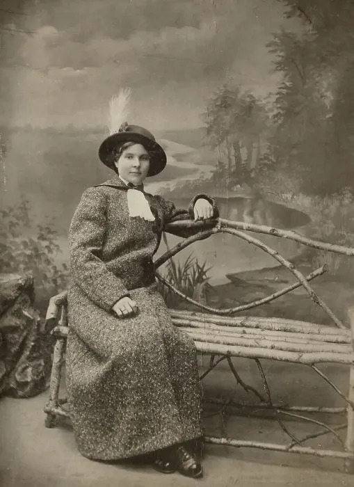 Framed Print : Milliner Buyanova Tatyana Ivanovna. 1910-1919. Creator: Naz'mov Framed Print : Milliner Buyanova Tatyana Ivanovna. 1910-1919. Creator: Naz'mov