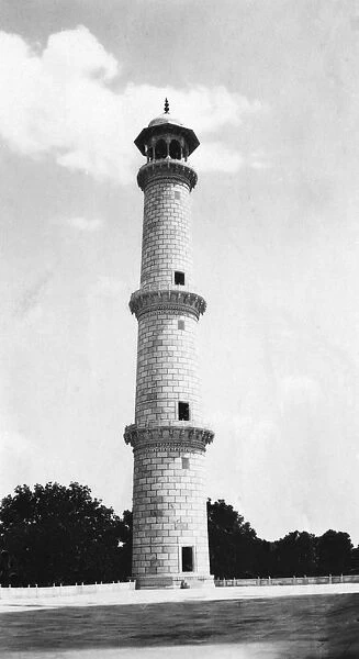 A minaret at the Taj Mahal, Agra, India, 1916-1917