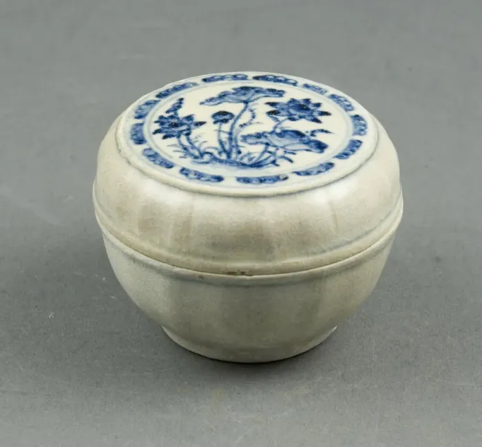Framed Print : Minature Covered Box with Plant Motif, Late 15th / early 16th century. Creator: Unknown Framed Print : Minature Covered Box with Plant Motif, Late 15th / early 16th century. Creator: Unknown