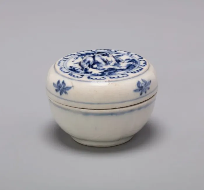 Framed Print : Miniature Covered Box with Knob, Late 15th / early 16th century. Creator: Unknown Framed Print : Miniature Covered Box with Knob, Late 15th / early 16th century. Creator: Unknown