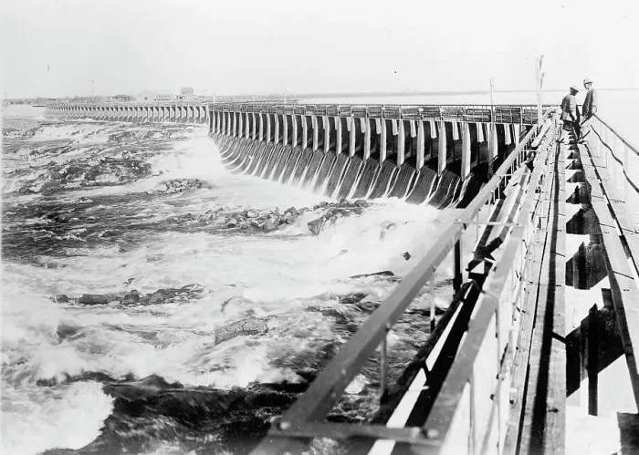 Framed Print : Minidoka Project - U.S. Reclamation Bureau. Minidoka Dam, One Mile Long...Idaho, 1912 Creator: Harris & Ewing. Minidoka Project - U.S. Reclamation Bureau. Minidoka Dam, One Mile Long...Idaho, 1912 Creator: Harris & Ewing Framed Print : Minidoka Project - U.S. Reclamation Bureau. Minidoka Dam, One Mile Long...Idaho, 1912 Creator: Harris & Ewing. Minidoka Project - U.S. Reclamation Bureau. Minidoka Dam, One Mile Long...Idaho, 1912 Creator: Harris & Ewing