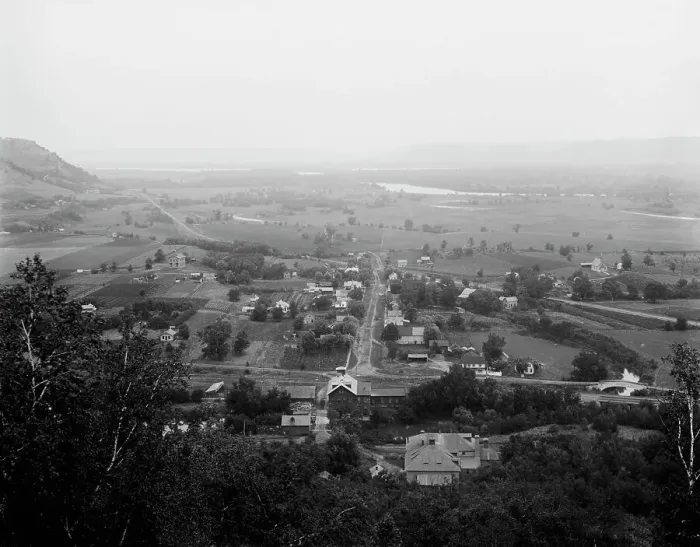 Framed Print : Minnesota City and Valley of the Mississippi, Minn. between 1880 and 1899. Creator: Unknown Framed Print : Minnesota City and Valley of the Mississippi, Minn. between 1880 and 1899. Creator: Unknown