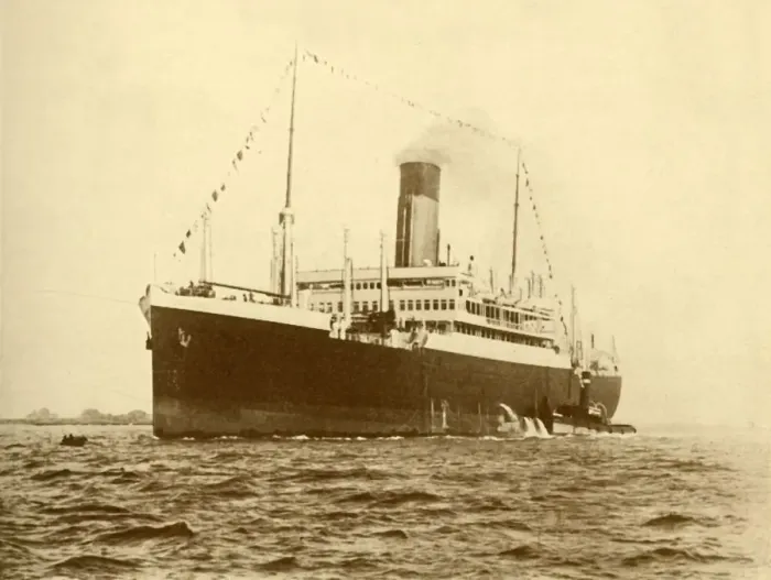 Framed Print : The Minnewaska (Atlantic Transport Line), 21, 716 Tons, c1930. Creator: W. T Munns Framed Print : The Minnewaska (Atlantic Transport Line), 21, 716 Tons, c1930. Creator: W. T Munns