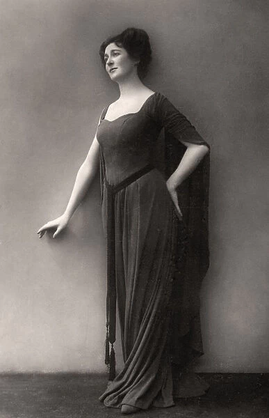 Miriam Clements, British actor and performer, 1910. Artist: Dover Street Photo Studio