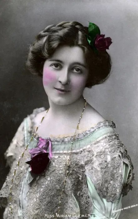 Framed Print : Miriam Clements, English actress, 1906. Artist: Biograph Studio Framed Print : Miriam Clements, English actress, 1906. Artist: Biograph Studio
