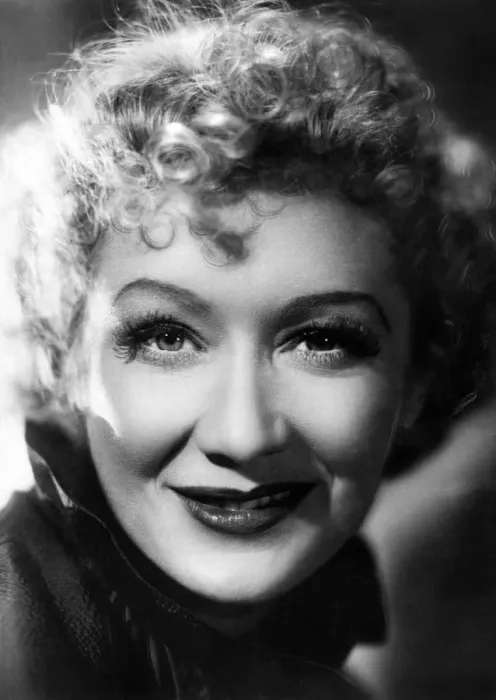 Framed Print : Miriam Hopkins (1902-1972), American actress, c1930s-c1940s Framed Print : Miriam Hopkins (1902-1972), American actress, c1930s-c1940s