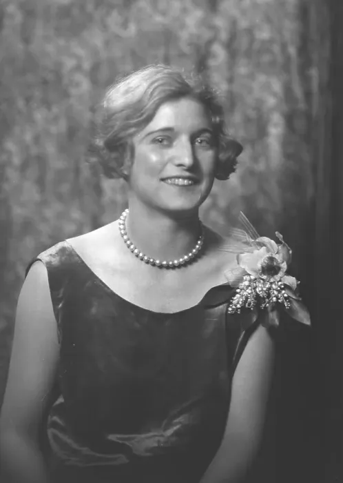 Framed Print : Miss Dorothy Gibson, portrait photograph, 1926 Oct. 9. Creator: Arnold Genthe Framed Print : Miss Dorothy Gibson, portrait photograph, 1926 Oct. 9. Creator: Arnold Genthe