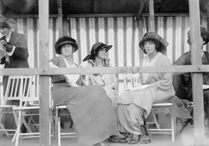 Framed Print : Miss E.D. Gilman, Miss E. Brinkley, Miss E. N. Ford, between c1910 and c1915. Creator: Bain News Service Framed Print : Miss E.D. Gilman, Miss E. Brinkley, Miss E. N. Ford, between c1910 and c1915. Creator: Bain News Service