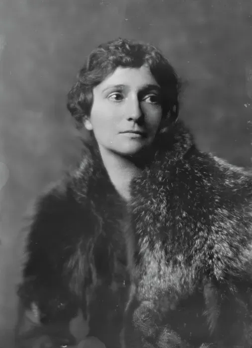 Framed Print : Miss Elizabeth Hutchinson Packard, portrait photograph, 1918 May 7. Creator: Arnold Genthe Framed Print : Miss Elizabeth Hutchinson Packard, portrait photograph, 1918 May 7. Creator: Arnold Genthe