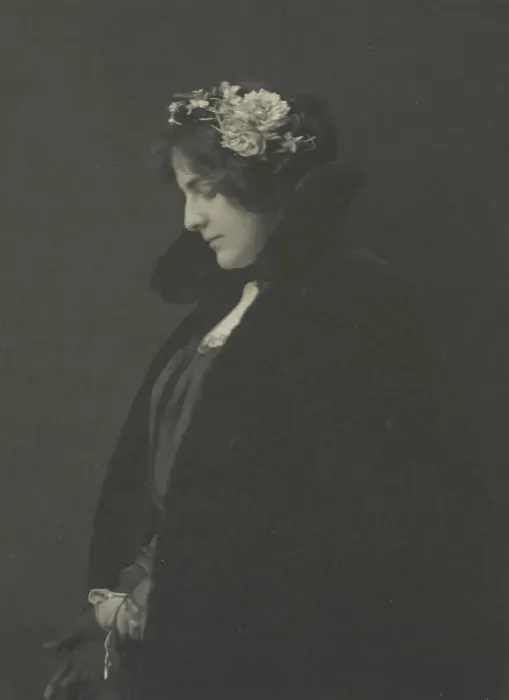 Framed Print : Miss Ethel Reed, (1896?). Creator: Frances Benjamin Johnston Framed Print : Miss Ethel Reed, (1896?). Creator: Frances Benjamin Johnston