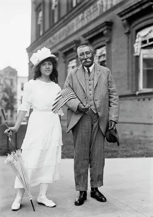 Framed Print : Miss Evelyn Finch with Spo Pee, 1914. Creator: Harris & Ewing. Miss Evelyn Finch with Spo Pee, 1914. Creator: Harris & Ewing Framed Print : Miss Evelyn Finch with Spo Pee, 1914. Creator: Harris & Ewing. Miss Evelyn Finch with Spo Pee, 1914. Creator: Harris & Ewing
