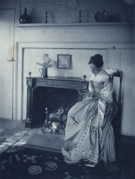 Framed Print : Miss Fidelia with her lover's profile, c1900. Creator: Unknown