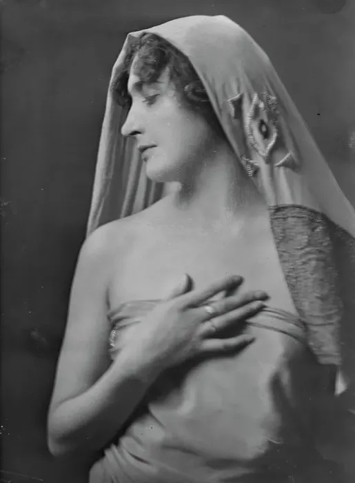 Framed Print : Miss Flore Revalles, portrait photograph, 1918 Sept. 26. Creator: Arnold Genthe Framed Print : Miss Flore Revalles, portrait photograph, 1918 Sept. 26. Creator: Arnold Genthe