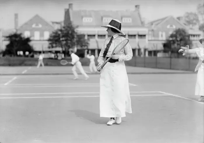 Framed Print : Miss Frances Lippett Playing in Tennis Tournament, 1913. Creator: Harris & Ewing. Miss Frances Lippett Playing in Tennis Tournament, 1913. Creator: Harris & Ewing Framed Print : Miss Frances Lippett Playing in Tennis Tournament, 1913. Creator: Harris & Ewing. Miss Frances Lippett Playing in Tennis Tournament, 1913. Creator: Harris & Ewing
