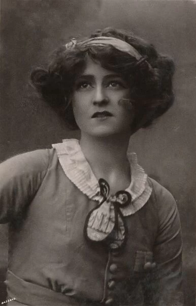 Miss Gabrielle Ray, (1883-1973), as Daisy in The Dollar Princess'