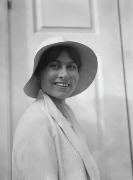 Framed Print : Miss Harriet Taylor, portrait photograph, 1932. Creator: Arnold Genthe Framed Print : Miss Harriet Taylor, portrait photograph, 1932. Creator: Arnold Genthe