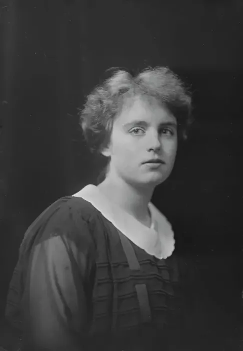 Framed Print : Miss Hoadley, portrait photograph, 1918 Dec. 7. Creator: Arnold Genthe Framed Print : Miss Hoadley, portrait photograph, 1918 Dec. 7. Creator: Arnold Genthe