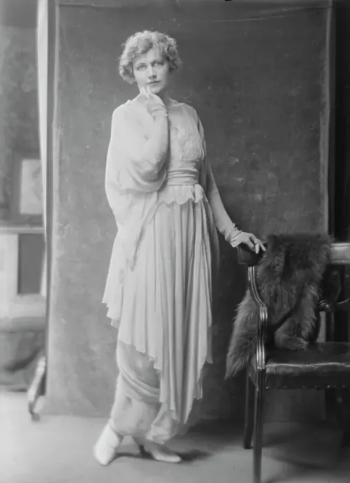 Framed Print : Miss Louise Prussing, portrait photograph, 1918 May 31. Creator: Arnold Genthe Framed Print : Miss Louise Prussing, portrait photograph, 1918 May 31. Creator: Arnold Genthe