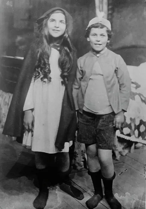 Framed Print : Miss Pauline Gilmer and Miss Olive Water in the Blue Bird, 1910. Creator: Bain News Service Framed Print : Miss Pauline Gilmer and Miss Olive Water in the Blue Bird, 1910. Creator: Bain News Service