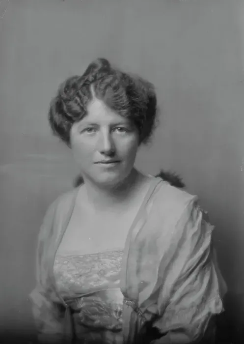Framed Print : Miss Rachel Harris, portrait photograph, 1919 Mar. 3. Creator: Arnold Genthe Framed Print : Miss Rachel Harris, portrait photograph, 1919 Mar. 3. Creator: Arnold Genthe