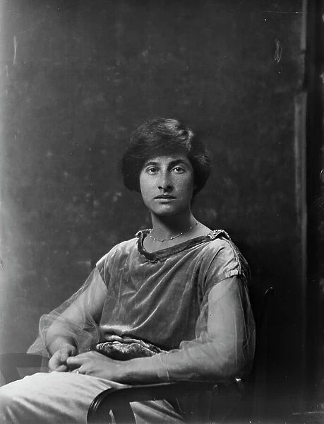 Miss Raine H. Jacoby, portrait photograph, 1919 Sept. 4. Creator: Arnold Genthe