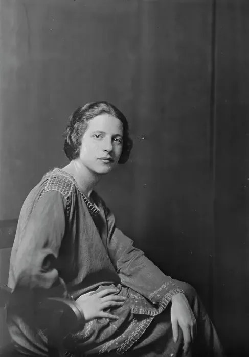 Framed Print : Miss Rita Romilly, portrait photograph, 1918 Aug. 28. Creator: Arnold Genthe Framed Print : Miss Rita Romilly, portrait photograph, 1918 Aug. 28. Creator: Arnold Genthe