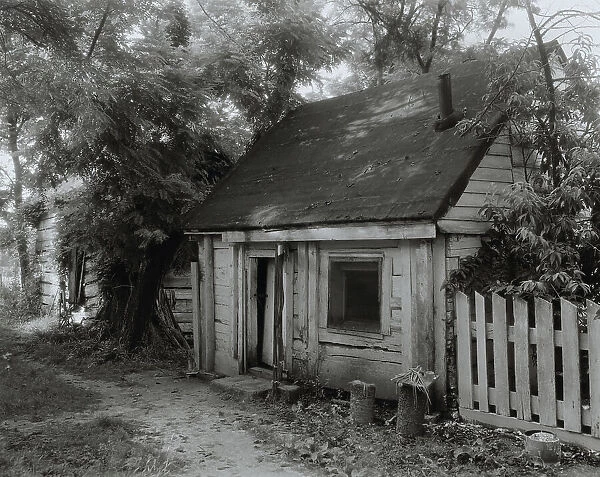 Miss Sampson's House, Campbell's Station, Albemarle County, Virginia, 1933. Creator: Frances Benjamin Johnston