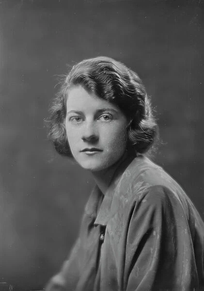 Miss Virginia Johnson, portrait photograph, 1919 May 16. Creator: Arnold Genthe