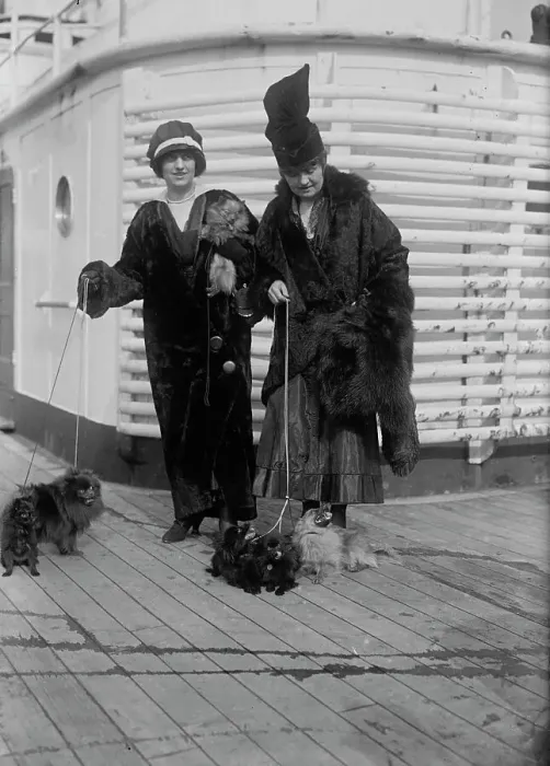 Framed Print : Misses C.A. & E.L. Navratil, between c1915 and c1920. Creator: Bain News Service Framed Print : Misses C.A. & E.L. Navratil, between c1915 and c1920. Creator: Bain News Service