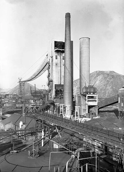Mitchell Main coal preparation plant, Wombwell, South Yorkshire, 1956