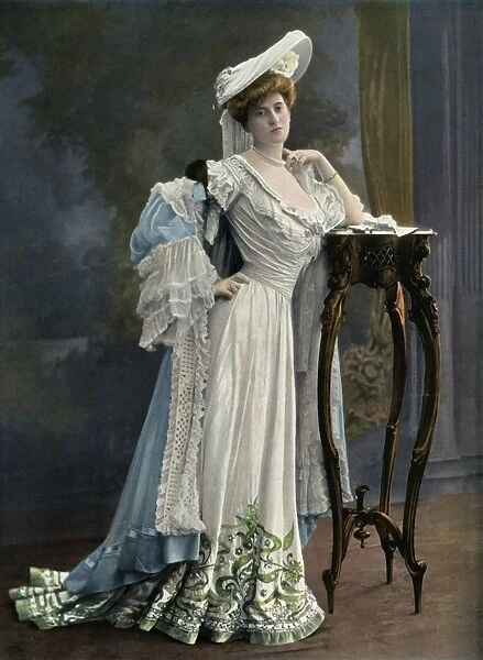 Mlle. Paule Andral - Du Theatre Du Vaudeville - Role de Roseline Denis. - L Esbroufe, 1904