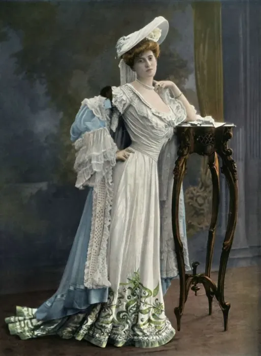 Framed Print : Mlle. Paule Andral - Du Theatre Du Vaudeville - Role de Roseline Denis. - L Esbroufe, 1904 Framed Print : Mlle. Paule Andral - Du Theatre Du Vaudeville - Role de Roseline Denis. - L Esbroufe, 1904