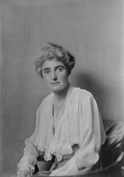 Mme. Chiron, portrait photograph, 1918 Sept. 16. Creator: Arnold Genthe
