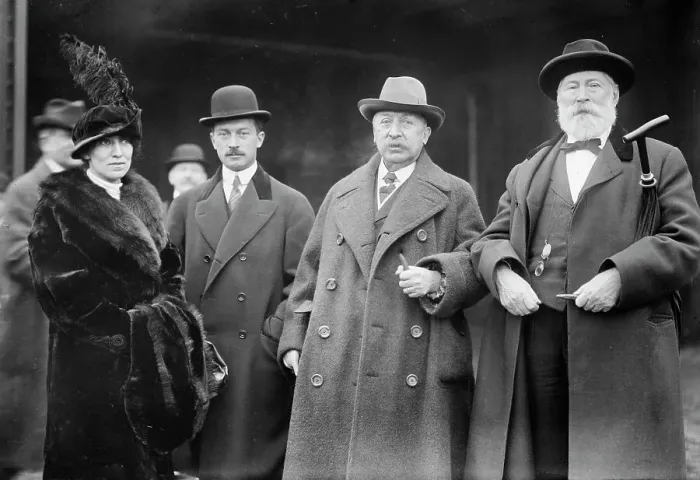 Framed Print : Mme. V. de Valenzuela, R. Reyes Jr. Gen. R. Reyes, J.M. Eder, 1913. Creator: Bain News Service Framed Print : Mme. V. de Valenzuela, R. Reyes Jr. Gen. R. Reyes, J.M. Eder, 1913. Creator: Bain News Service