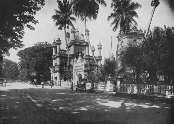 Framed Print : A Mohammedan Mosque, Cinnamon Gardens, Colombo, c1890, (1910). Artist: Alfred William Amandus Plate Framed Print : A Mohammedan Mosque, Cinnamon Gardens, Colombo, c1890, (1910). Artist: Alfred William Amandus Plate