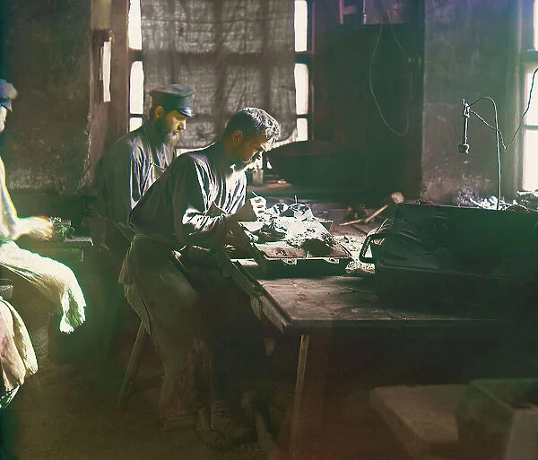 Molding of an artistic casting, Kasli Iron Works, 1910. Creator: Sergey Mikhaylovich Prokudin-Gorsky