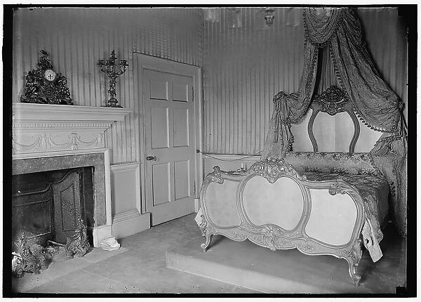 Monticello - bedroom, between 1914 and 1918. Creator: Harris & Ewing. Monticello - bedroom, between 1914 and 1918. Creator: Harris & Ewing