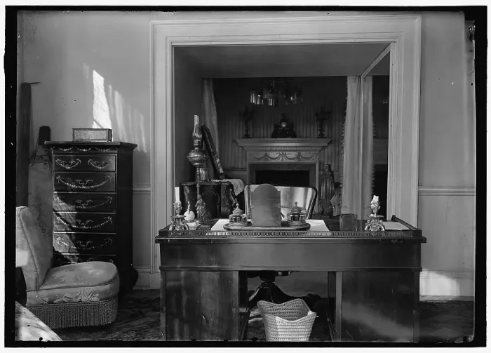 Framed Print : Monticello - study, between 1914 and 1918. Creator: Harris & Ewing. Monticello - study, between 1914 and 1918. Creator: Harris & Ewing Framed Print : Monticello - study, between 1914 and 1918. Creator: Harris & Ewing. Monticello - study, between 1914 and 1918. Creator: Harris & Ewing