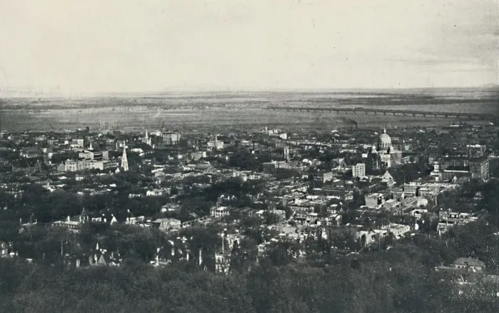 Framed Print : Montreal, 1916 Framed Print : Montreal, 1916