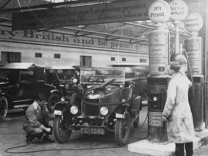 Framed Print : Morris Cowley Bullnose in a garage, 1925 Framed Print : Morris Cowley Bullnose in a garage, 1925