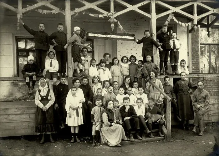 Framed Print : Moscow: Jewish orphanage named after the Comintern, 1920-1929. Creator: Unknown Framed Print : Moscow: Jewish orphanage named after the Comintern, 1920-1929. Creator: Unknown