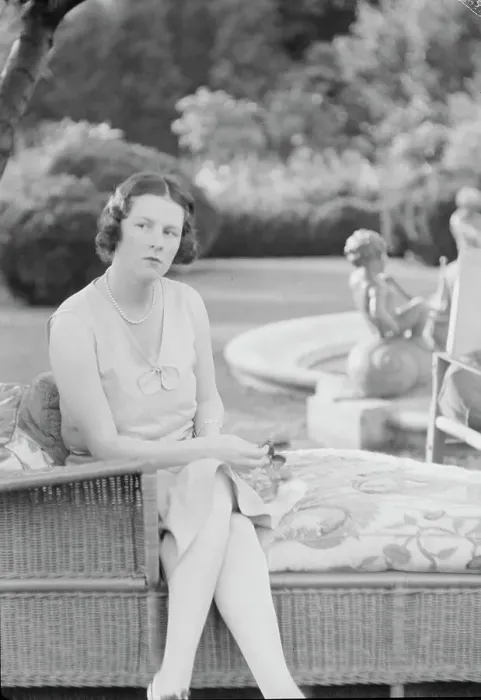 Framed Print : Moseley, F.S. Mrs. seated outdoors, 1931 June 14. Creator: Arnold Genthe Framed Print : Moseley, F.S. Mrs. seated outdoors, 1931 June 14. Creator: Arnold Genthe