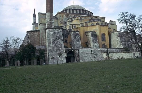 Mosque of St Sophia in Istanbul, 6th century
