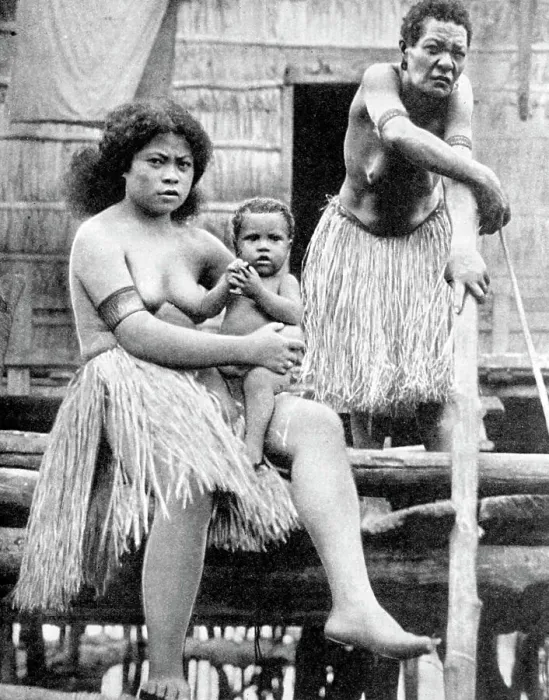 Framed Print : A mother and her child, Papua, New Guinea, 1936. Artist: Ewing Galloway Framed Print : A mother and her child, Papua, New Guinea, 1936. Artist: Ewing Galloway