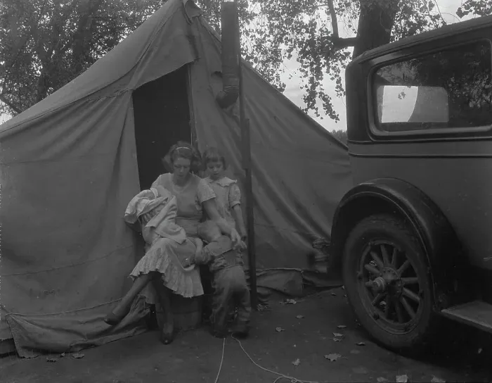 Framed Print : Mother and three children in a California squatter camp, 1936. Creator: Dorothea Lange Framed Print : Mother and three children in a California squatter camp, 1936. Creator: Dorothea Lange