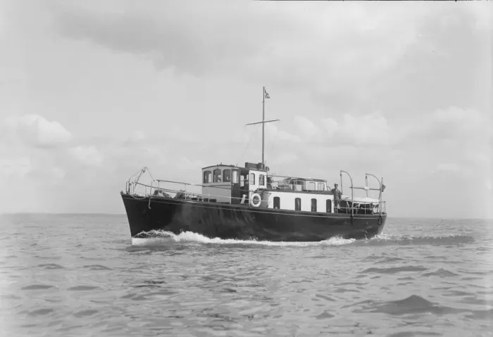 Framed Print : The motor yacht Black Arrow under way, 1934. Creator: Kirk & Sons of Cowes