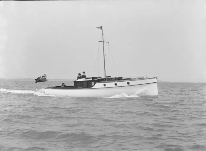 Framed Print : Motor yacht Stella Maris under way, 1914. Creator: Kirk & Sons of Cowes Framed Print : Motor yacht Stella Maris under way, 1914. Creator: Kirk & Sons of Cowes