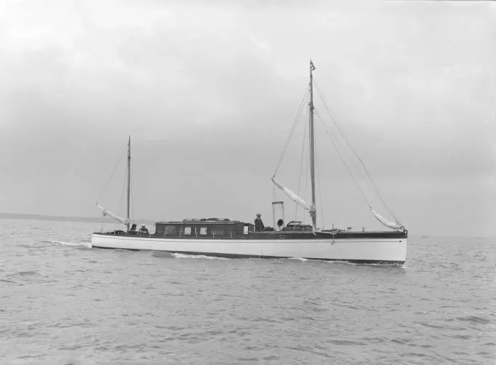 Framed Print : Motor yacht Ytene under way, 1914. Creator: Kirk & Sons of Cowes Framed Print : Motor yacht Ytene under way, 1914. Creator: Kirk & Sons of Cowes